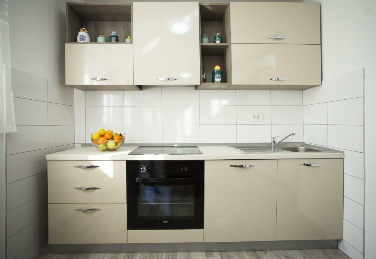 Apartman Leona Kaštela エクステリア 写真
