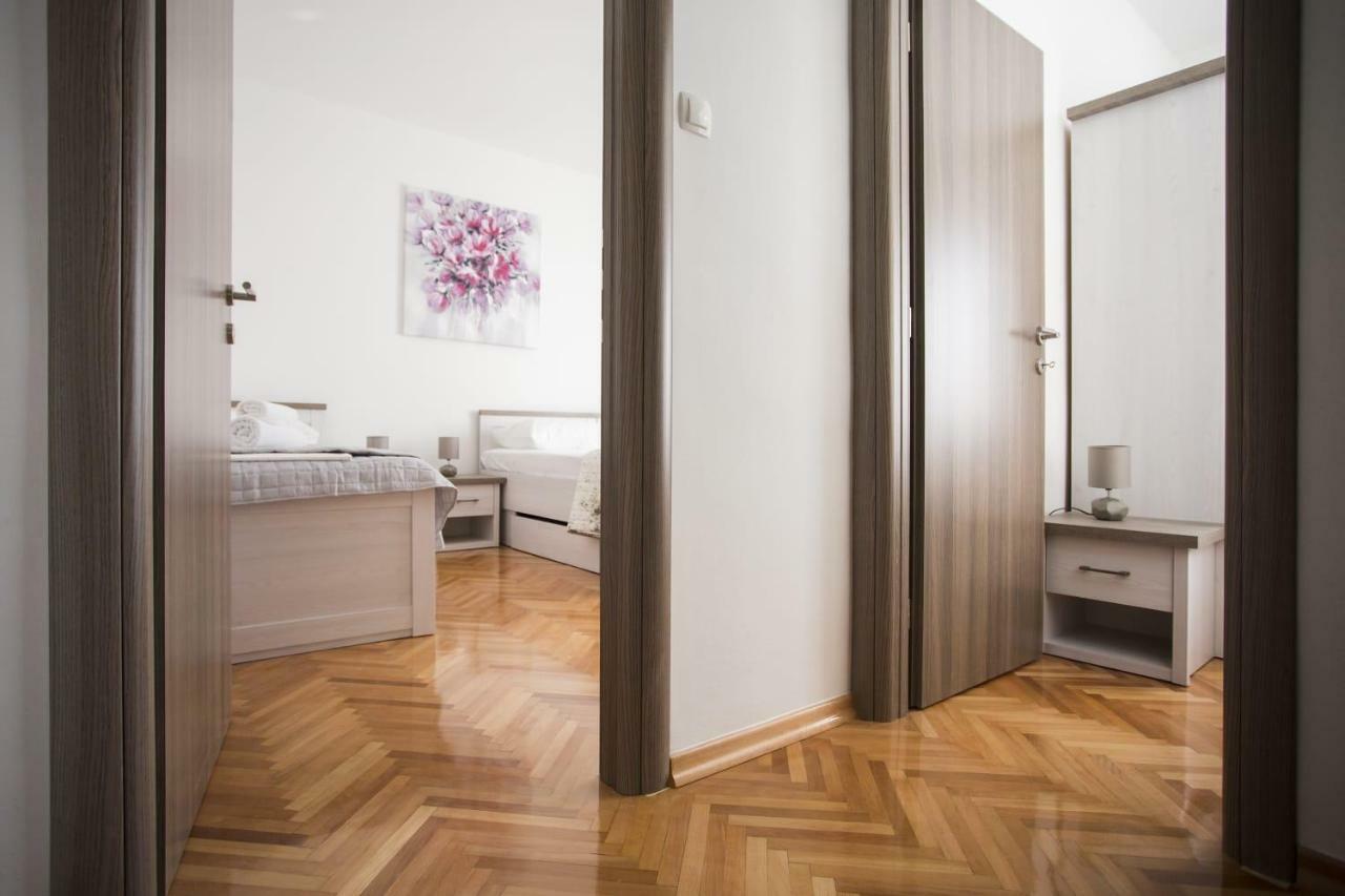 Apartman Leona Kaštela エクステリア 写真