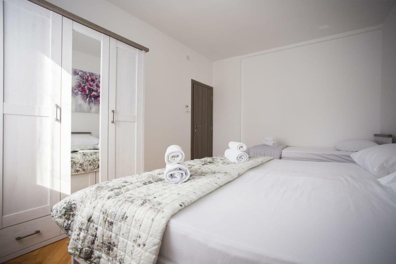 Apartman Leona Kaštela エクステリア 写真